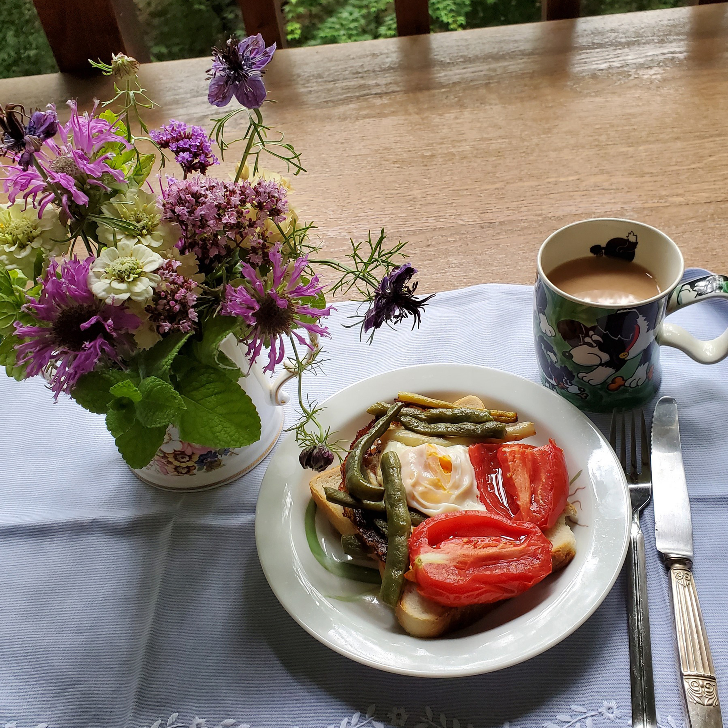 朝食