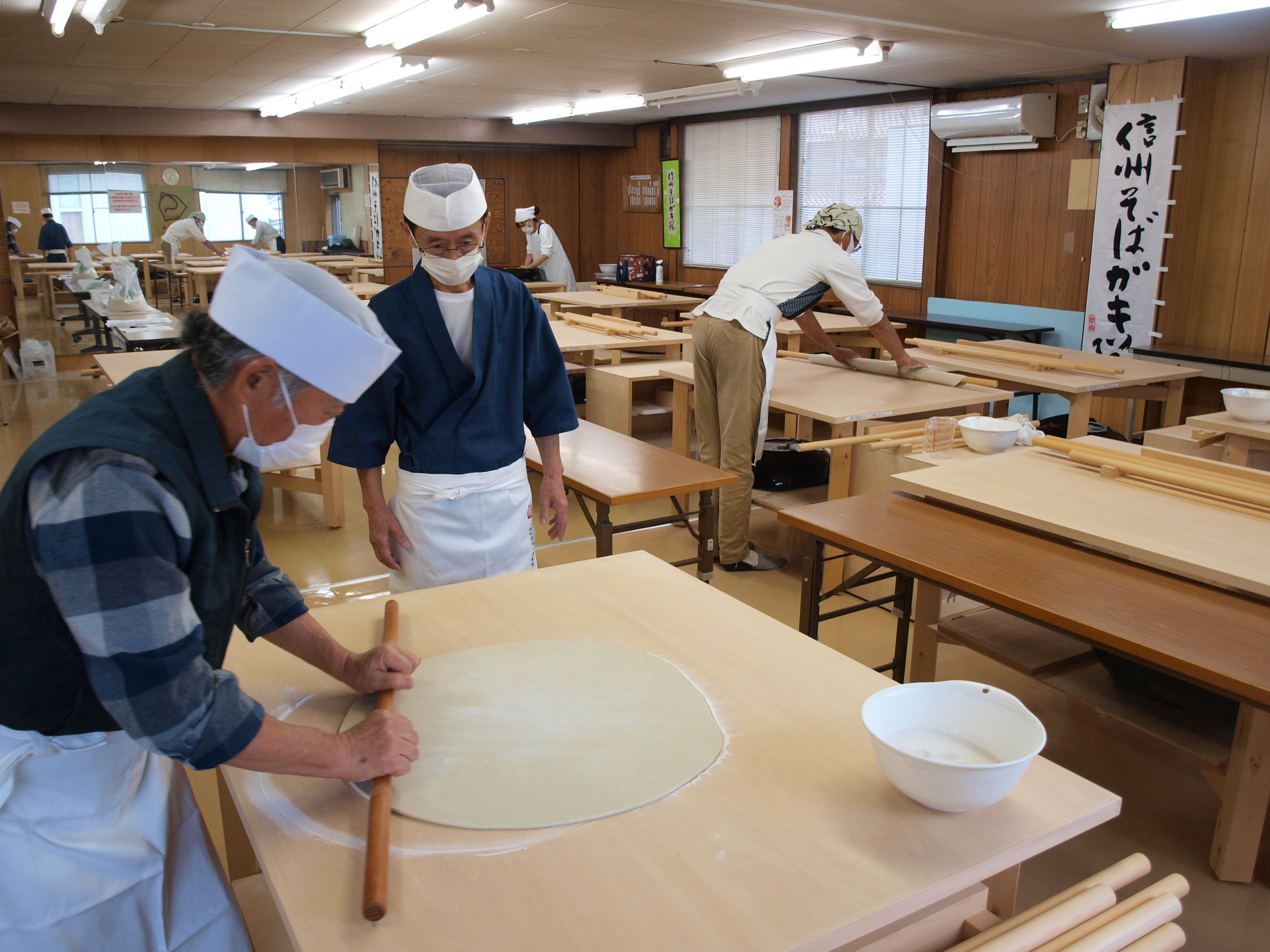 そば打ちの様子